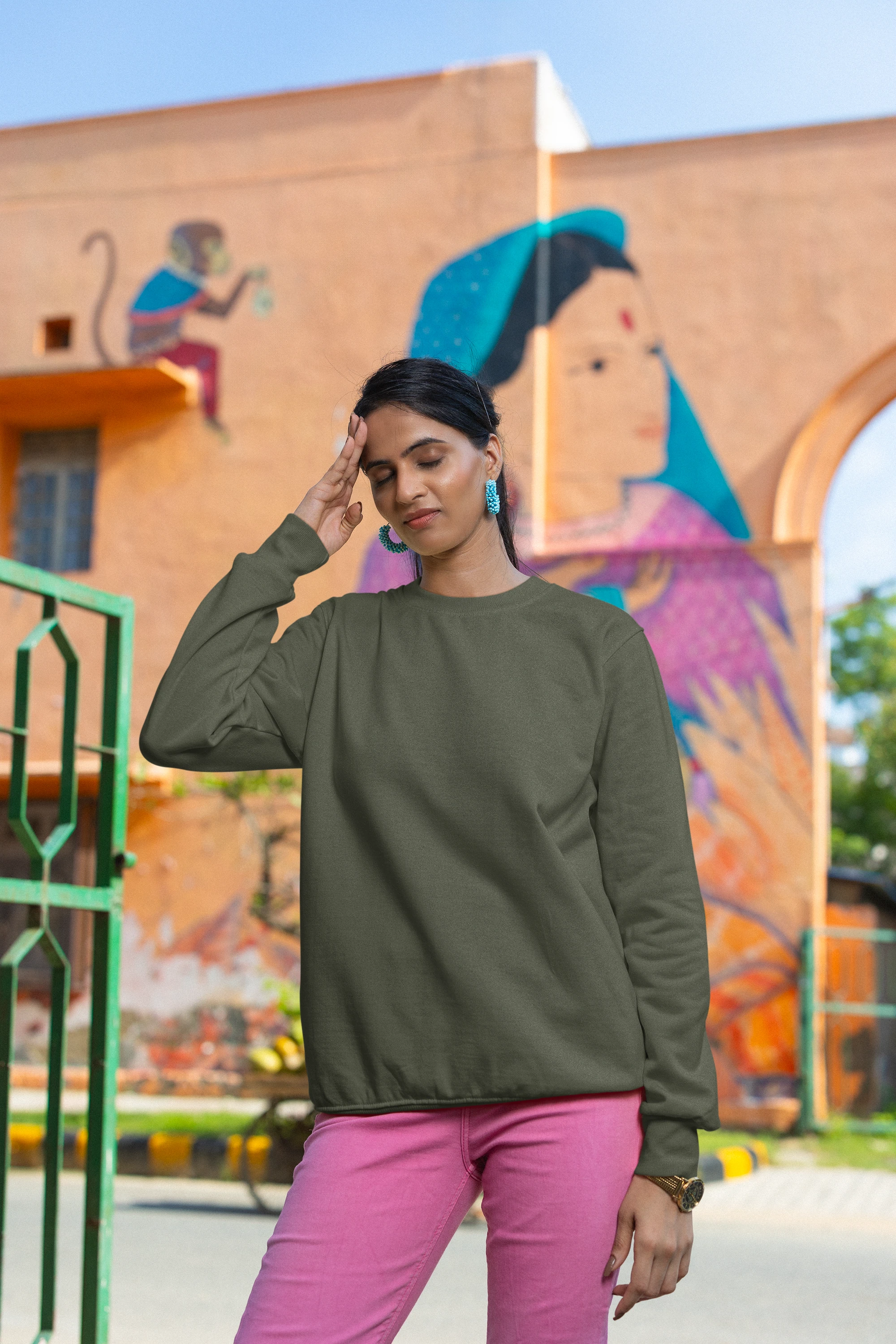 Unisex Sweatshirt – Olive Green Unisex Sweatshirt – Olive Green